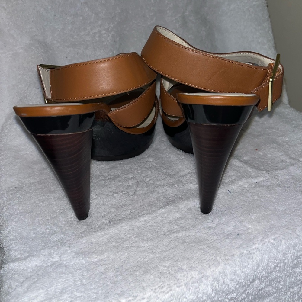 Platform shoes made with comfort in mind! - Picture 2 of 5